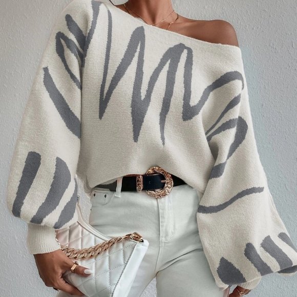 Sweaters - graphic scribble print lantern sleeve sweater top